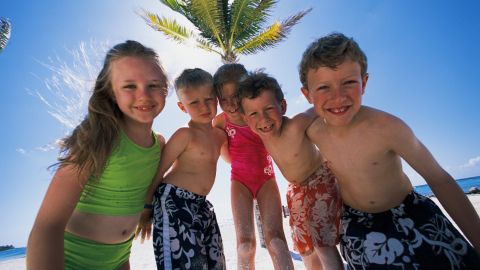 Лучшие пляжи на Пхукете для отдыха с детьми