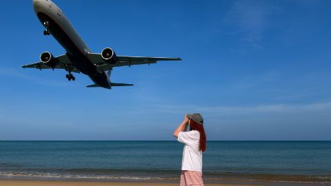 Пляж с самолётами на Пхукете