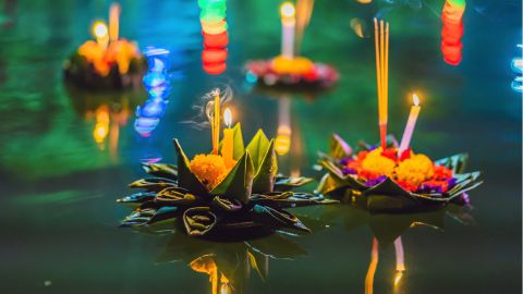 Лой Кратонг: Фестиваль воды и света на Пхукете
